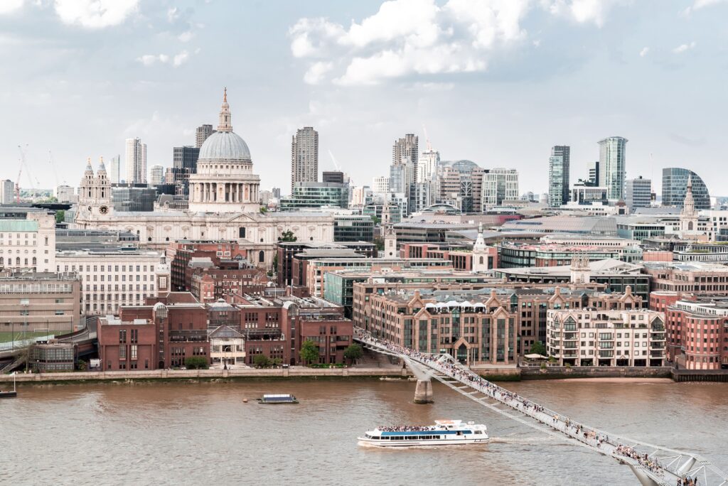 À l’heure de la rigueur budgétaire, la SCPI devient un paradoxe fiscal